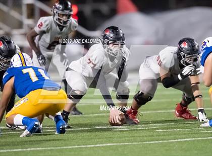 Thumbnail 2 in Clemens vs Bowie (UIL 6A Bi-District Playoff) photogallery.