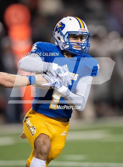 Thumbnail 2 in Clemens vs Bowie (UIL 6A Bi-District Playoff) photogallery.