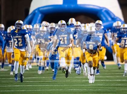 Thumbnail 1 in Clemens vs Bowie (UIL 6A Bi-District Playoff) photogallery.
