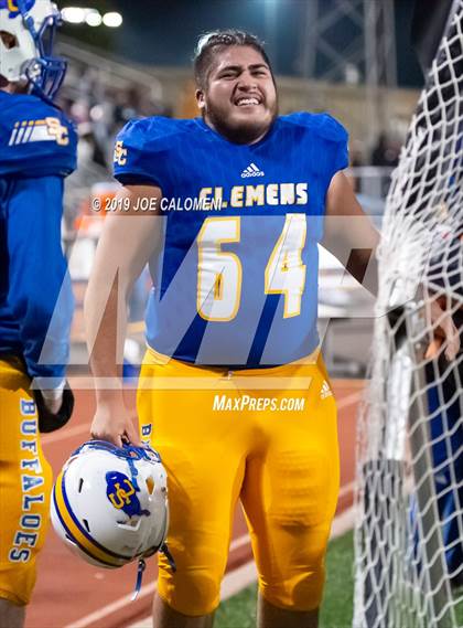 Thumbnail 2 in Clemens vs Bowie (UIL 6A Bi-District Playoff) photogallery.