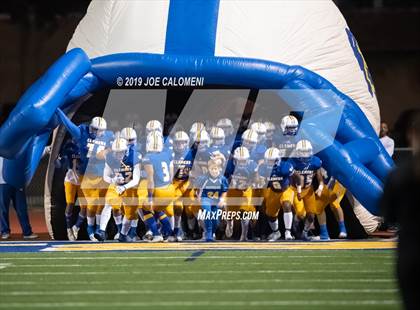 Thumbnail 1 in Clemens vs Bowie (UIL 6A Bi-District Playoff) photogallery.