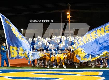 Thumbnail 3 in Clemens vs Bowie (UIL 6A Bi-District Playoff) photogallery.