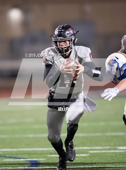 Thumbnail 1 in Clemens vs Bowie (UIL 6A Bi-District Playoff) photogallery.