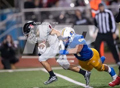 Thumbnail 2 in Clemens vs Bowie (UIL 6A Bi-District Playoff) photogallery.