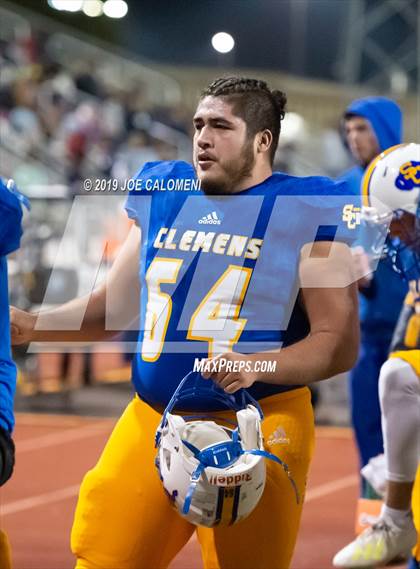Thumbnail 2 in Clemens vs Bowie (UIL 6A Bi-District Playoff) photogallery.