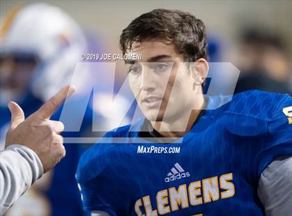 Thumbnail 2 in Clemens vs Bowie (UIL 6A Bi-District Playoff) photogallery.