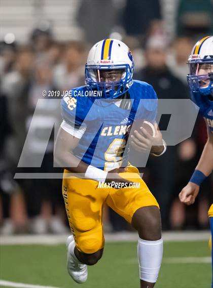 Thumbnail 1 in Clemens vs Bowie (UIL 6A Bi-District Playoff) photogallery.