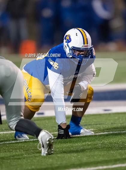 Thumbnail 3 in Clemens vs Bowie (UIL 6A Bi-District Playoff) photogallery.