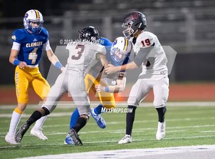 Thumbnail 3 in Clemens vs Bowie (UIL 6A Bi-District Playoff) photogallery.
