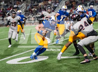 Thumbnail 2 in Clemens vs Bowie (UIL 6A Bi-District Playoff) photogallery.