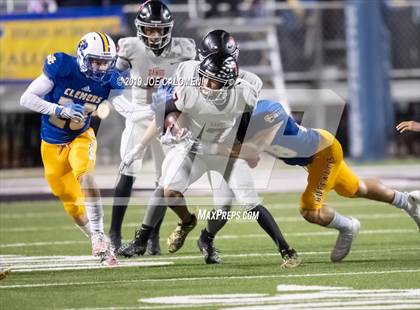 Thumbnail 1 in Clemens vs Bowie (UIL 6A Bi-District Playoff) photogallery.