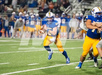 Thumbnail 2 in Clemens vs Bowie (UIL 6A Bi-District Playoff) photogallery.