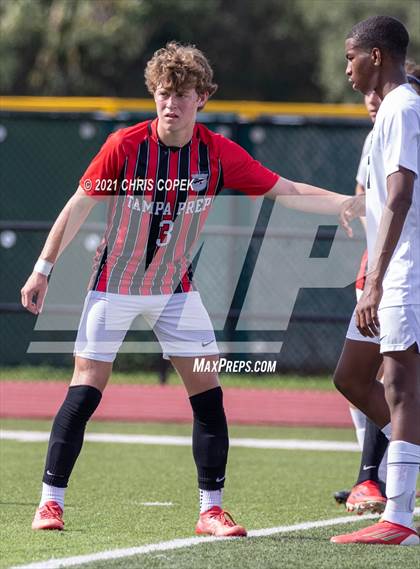 Thumbnail 2 in Tampa Prep vs. Tampa Catholic photogallery.