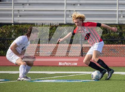 Thumbnail 2 in Tampa Prep vs. Tampa Catholic photogallery.