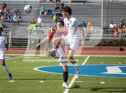 Thumbnail 3 in Tampa Prep vs. Tampa Catholic photogallery.