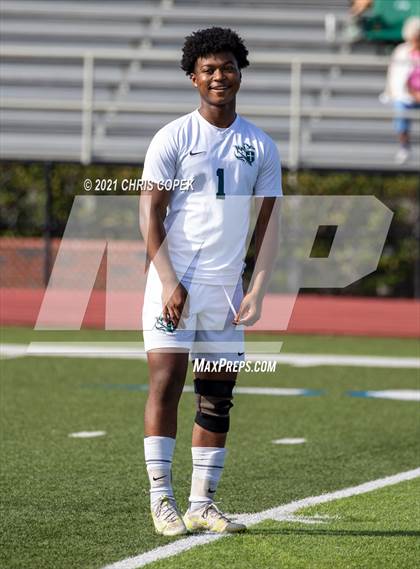 Thumbnail 1 in Tampa Prep vs. Tampa Catholic photogallery.