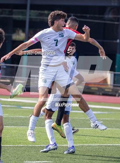 Thumbnail 3 in Tampa Prep vs. Tampa Catholic photogallery.