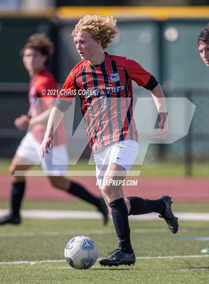 Thumbnail 1 in Tampa Prep vs. Tampa Catholic photogallery.