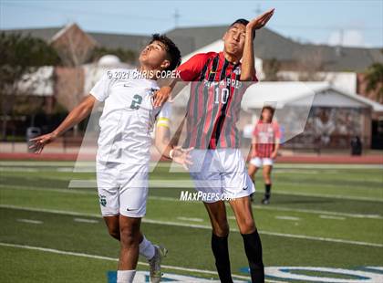 Thumbnail 1 in Tampa Prep vs. Tampa Catholic photogallery.