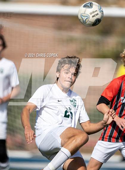 Thumbnail 2 in Tampa Prep vs. Tampa Catholic photogallery.