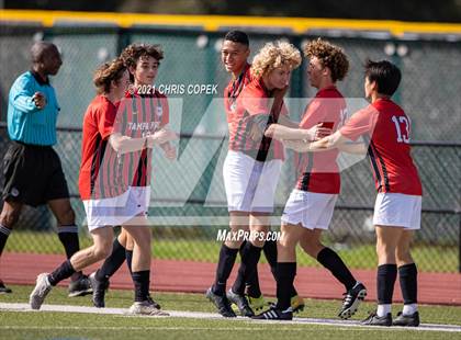 Thumbnail 3 in Tampa Prep vs. Tampa Catholic photogallery.
