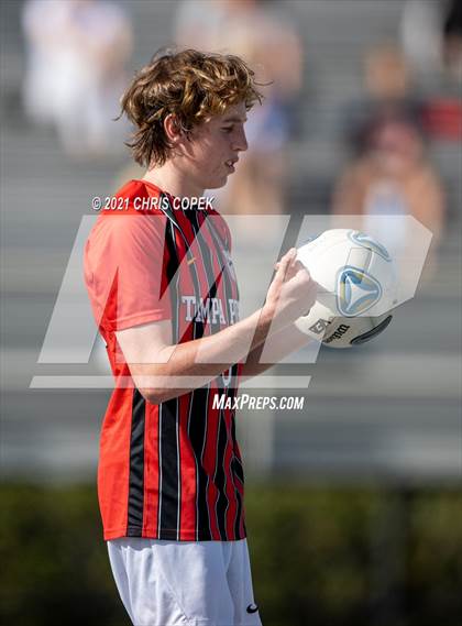 Thumbnail 3 in Tampa Prep vs. Tampa Catholic photogallery.