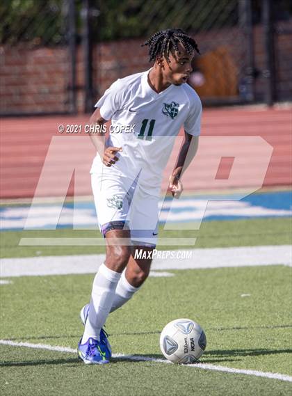 Thumbnail 2 in Tampa Prep vs. Tampa Catholic photogallery.