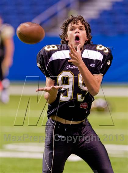 Thumbnail 3 in Flour Bluff vs. Calhoun (UIL 4A D2 Region 4 Area Playoff) photogallery.