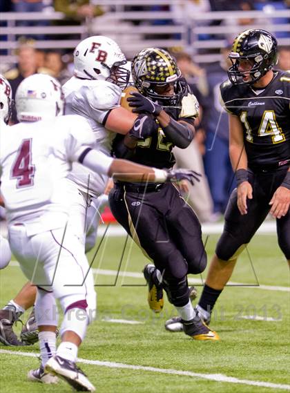 Thumbnail 3 in Flour Bluff vs. Calhoun (UIL 4A D2 Region 4 Area Playoff) photogallery.