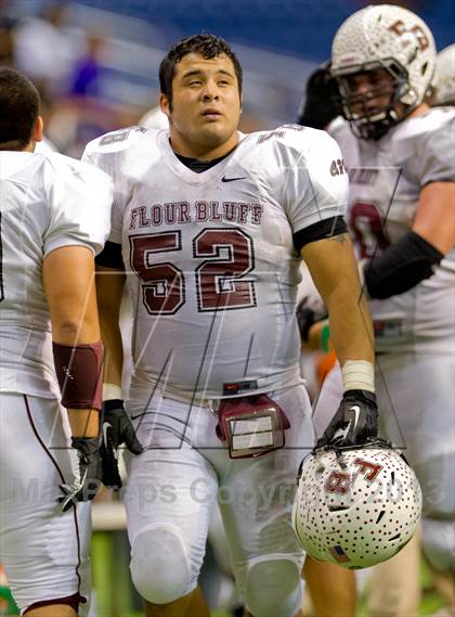 Thumbnail 1 in Flour Bluff vs. Calhoun (UIL 4A D2 Region 4 Area Playoff) photogallery.