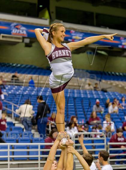 Thumbnail 1 in Flour Bluff vs. Calhoun (UIL 4A D2 Region 4 Area Playoff) photogallery.