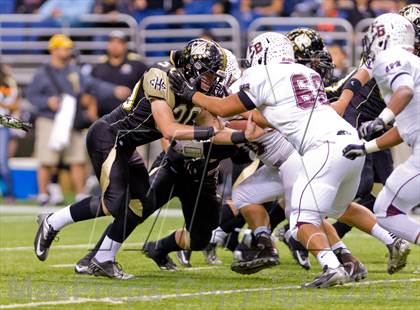 Thumbnail 2 in Flour Bluff vs. Calhoun (UIL 4A D2 Region 4 Area Playoff) photogallery.