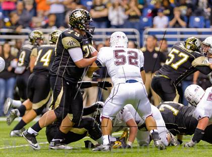 Thumbnail 3 in Flour Bluff vs. Calhoun (UIL 4A D2 Region 4 Area Playoff) photogallery.