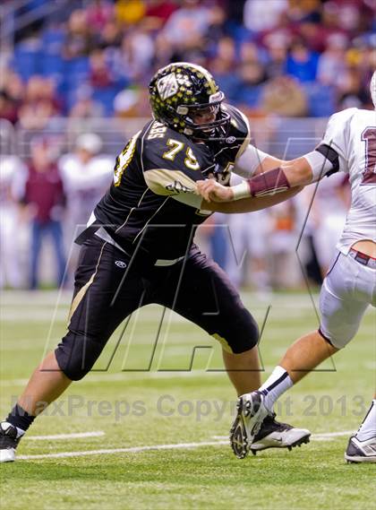 Thumbnail 2 in Flour Bluff vs. Calhoun (UIL 4A D2 Region 4 Area Playoff) photogallery.