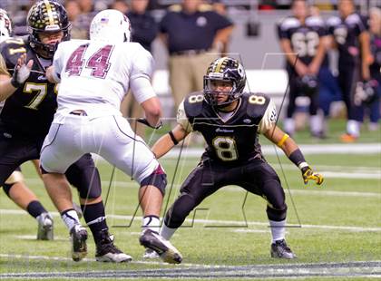 Thumbnail 2 in Flour Bluff vs. Calhoun (UIL 4A D2 Region 4 Area Playoff) photogallery.
