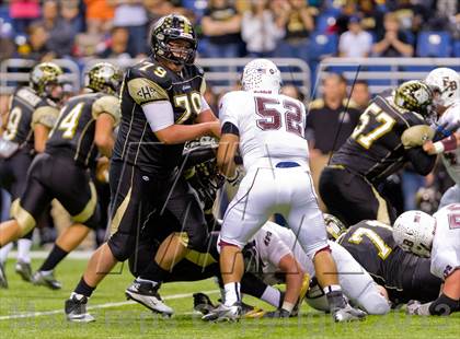 Thumbnail 2 in Flour Bluff vs. Calhoun (UIL 4A D2 Region 4 Area Playoff) photogallery.