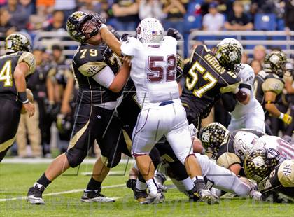 Thumbnail 2 in Flour Bluff vs. Calhoun (UIL 4A D2 Region 4 Area Playoff) photogallery.