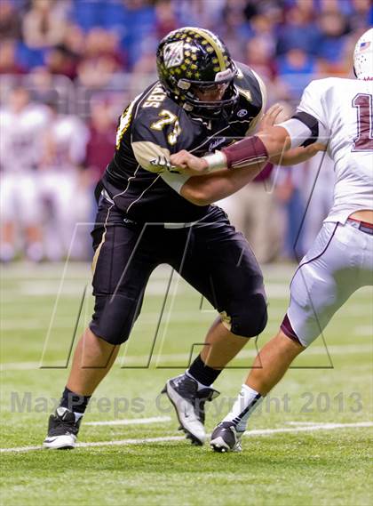 Thumbnail 1 in Flour Bluff vs. Calhoun (UIL 4A D2 Region 4 Area Playoff) photogallery.