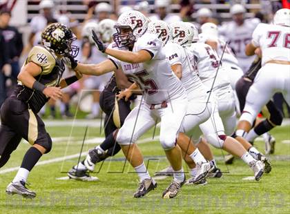 Thumbnail 1 in Flour Bluff vs. Calhoun (UIL 4A D2 Region 4 Area Playoff) photogallery.