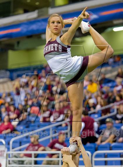 Thumbnail 3 in Flour Bluff vs. Calhoun (UIL 4A D2 Region 4 Area Playoff) photogallery.