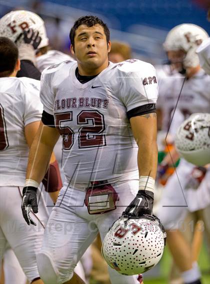 Thumbnail 2 in Flour Bluff vs. Calhoun (UIL 4A D2 Region 4 Area Playoff) photogallery.