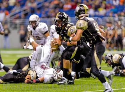 Thumbnail 3 in Flour Bluff vs. Calhoun (UIL 4A D2 Region 4 Area Playoff) photogallery.