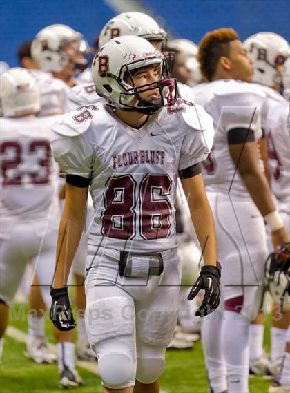 Thumbnail 2 in Flour Bluff vs. Calhoun (UIL 4A D2 Region 4 Area Playoff) photogallery.