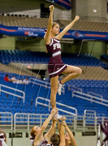 Thumbnail 2 in Flour Bluff vs. Calhoun (UIL 4A D2 Region 4 Area Playoff) photogallery.