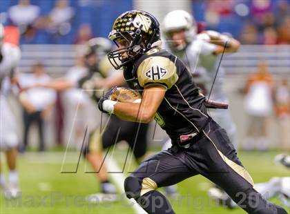 Thumbnail 2 in Flour Bluff vs. Calhoun (UIL 4A D2 Region 4 Area Playoff) photogallery.