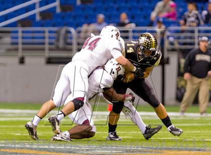 Thumbnail 2 in Flour Bluff vs. Calhoun (UIL 4A D2 Region 4 Area Playoff) photogallery.