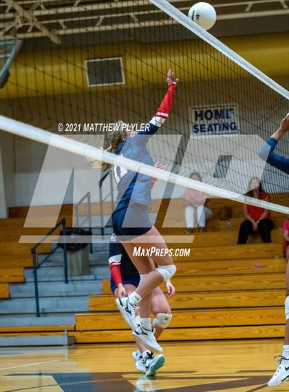 Thumbnail 2 in Arendell Parrott Academy @ Fayetteville Academy photogallery.