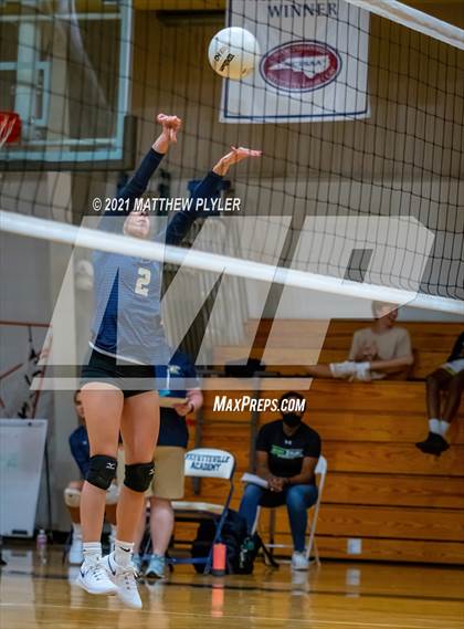 Thumbnail 3 in Arendell Parrott Academy @ Fayetteville Academy photogallery.