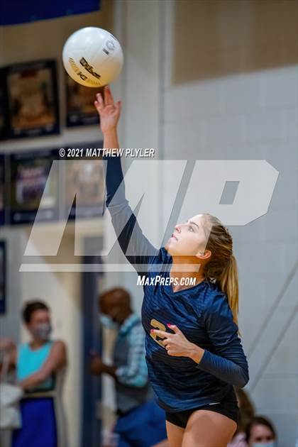 Thumbnail 2 in Arendell Parrott Academy @ Fayetteville Academy photogallery.