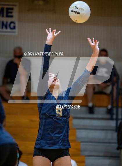 Thumbnail 3 in Arendell Parrott Academy @ Fayetteville Academy photogallery.